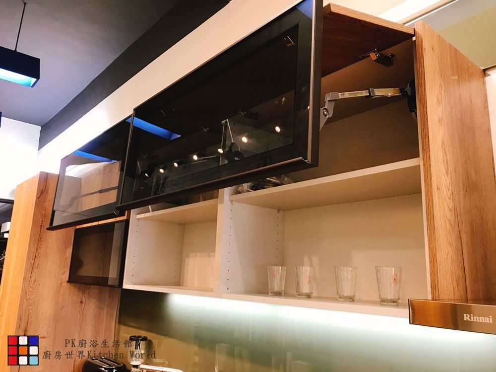 歐化系統廚具 一字型流理台 330公分上下櫥 白鐵台面 美耐板 花崗石水槽 🎀現場展示品🎀
