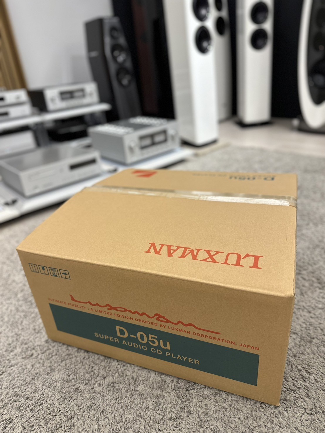 日本LUXMAN - D-05u CD/SACD播放器（二手/公司貨/ 近全新）