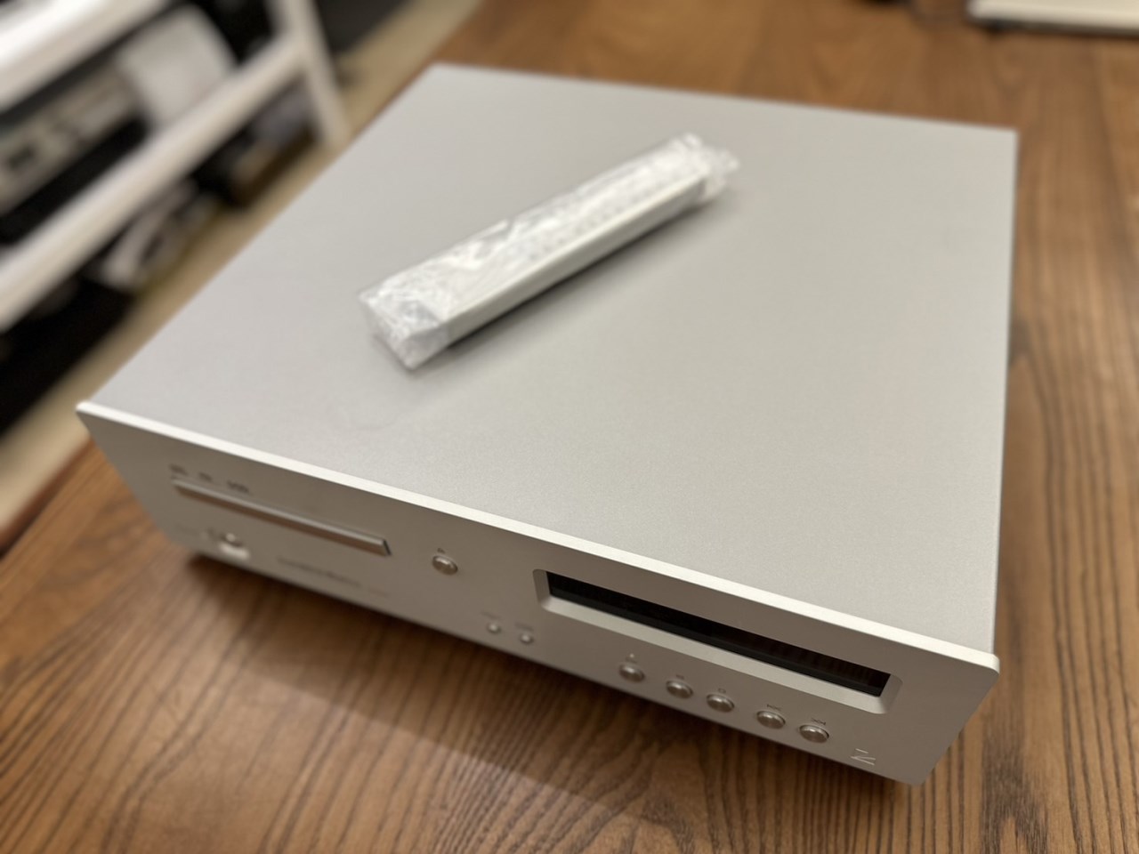 日本LUXMAN - D-05u CD/SACD播放器（二手/公司貨/ 近全新）
