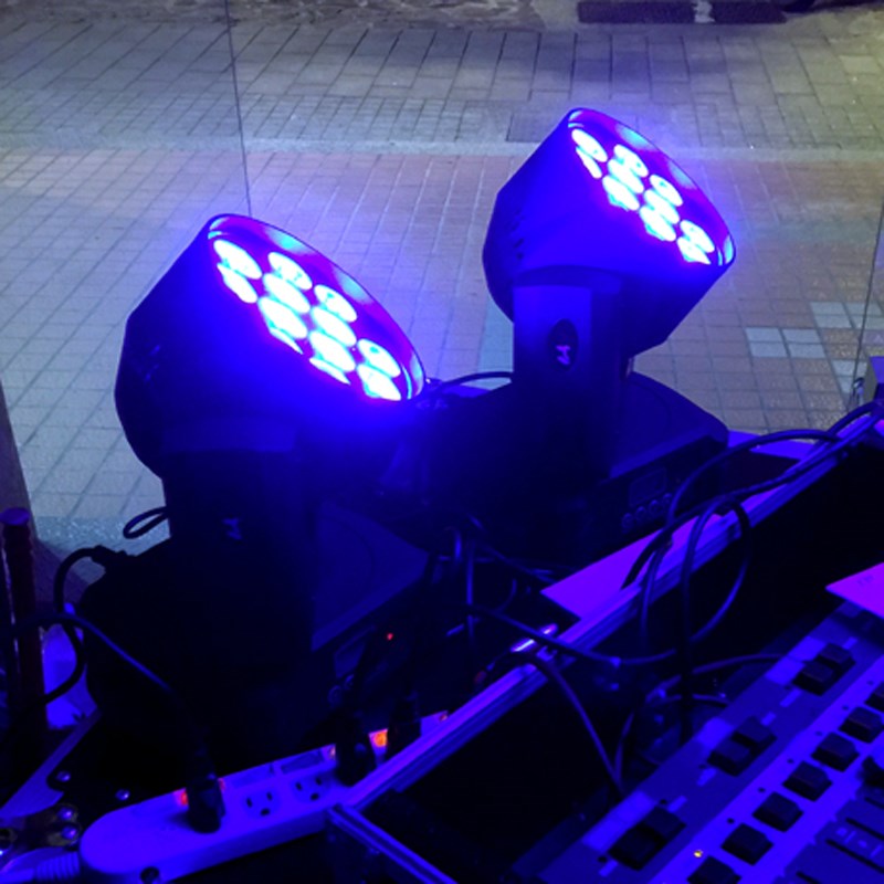 器材出租-75W染色電腦燈/高亮度/可變色/(非販售)-日租每組$800/24h /多日優惠另洽