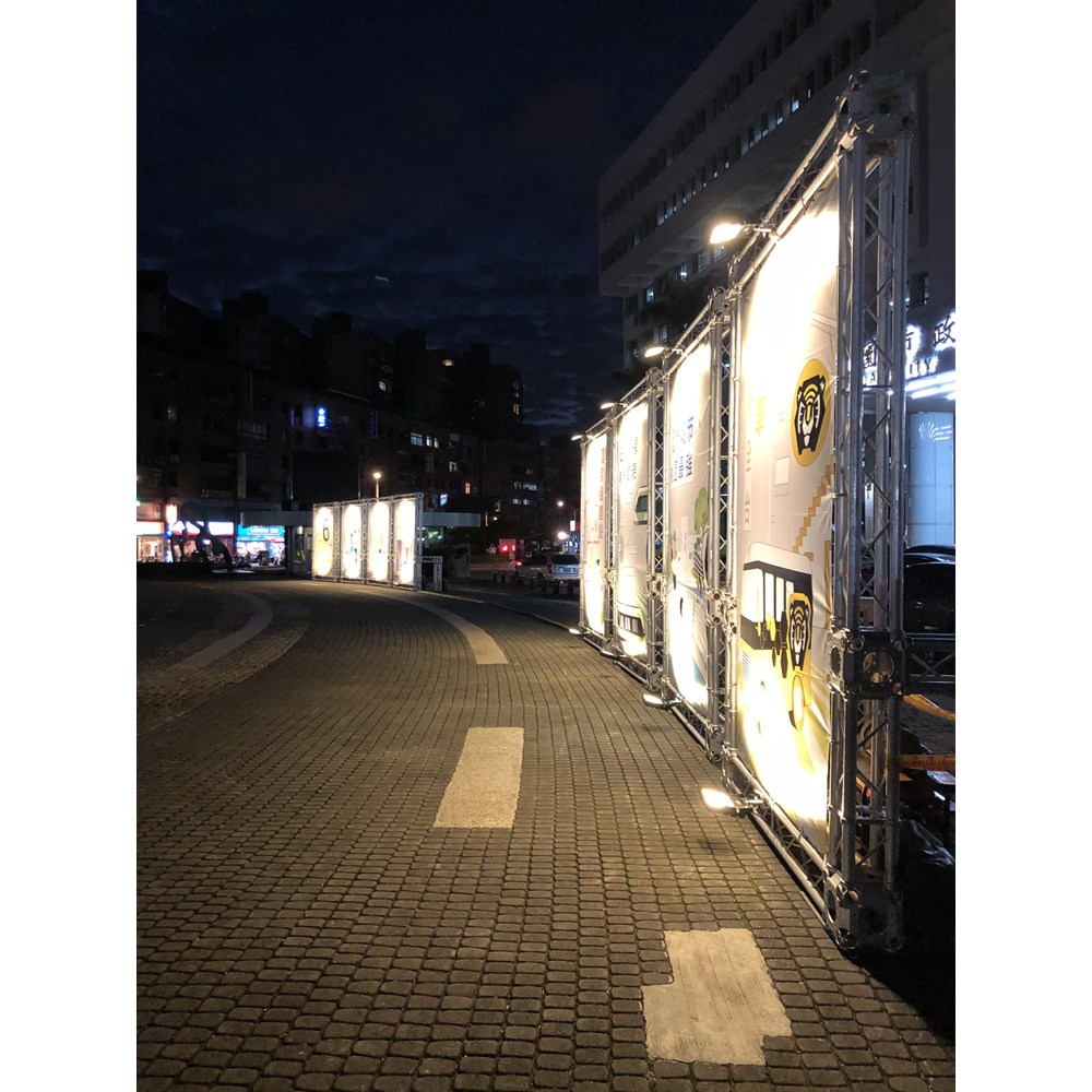 器材出租-TRUSS結構300x200範例+大圖輸出施工安裝(非販售)-依造尺寸及距離報價/多日優惠另洽