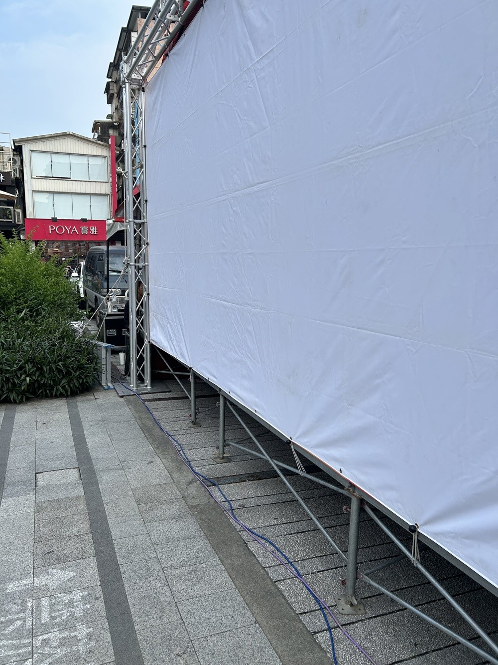 器材出租-TRUSS結構300x500範例+大圖輸出施工安裝(非販售)-依造尺寸及距離報價/多日優惠另洽