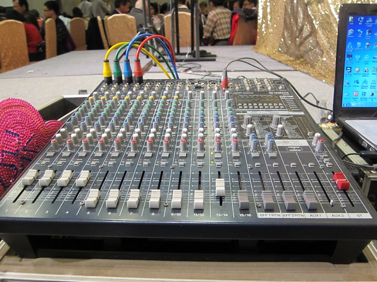 中古YAMAHA 5016CF類比式混音器 含瑞克箱 功能正常 新北永和自取