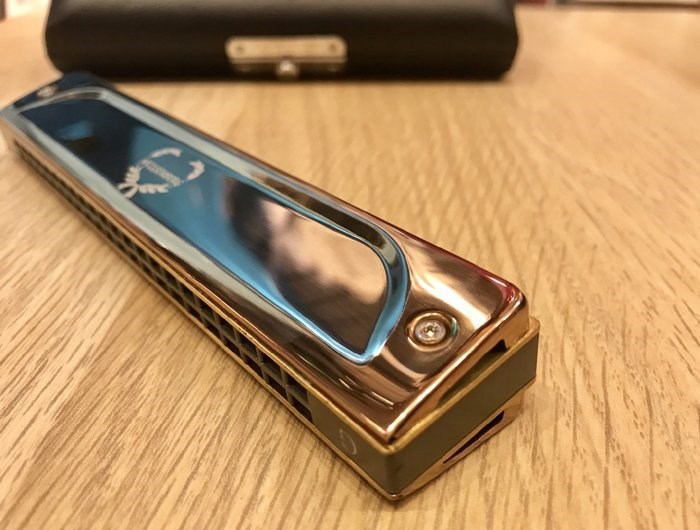 2205U-RG