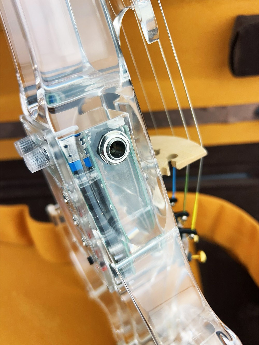 JYC Music 嚴選SV-600 水晶靜音提琴-可任選2色可自動變色/低雜訊拾音器降造功能/EQ調整/9V電池/6.3輸出/職業演出必備