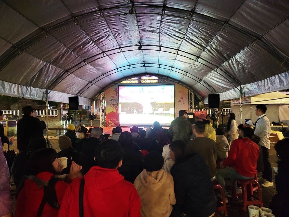 器材出租-接龍帳篷出租(非販售)-依施工難易度及距離報價