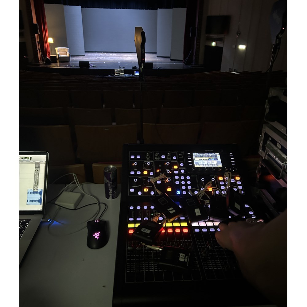 器材出租-MIDAS M32R LIVE數位混音器出租(非販售)-日租$3000/24h /多日優惠另洽