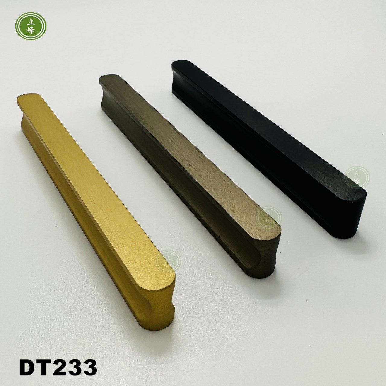 DT-233 金色拉絲把手
