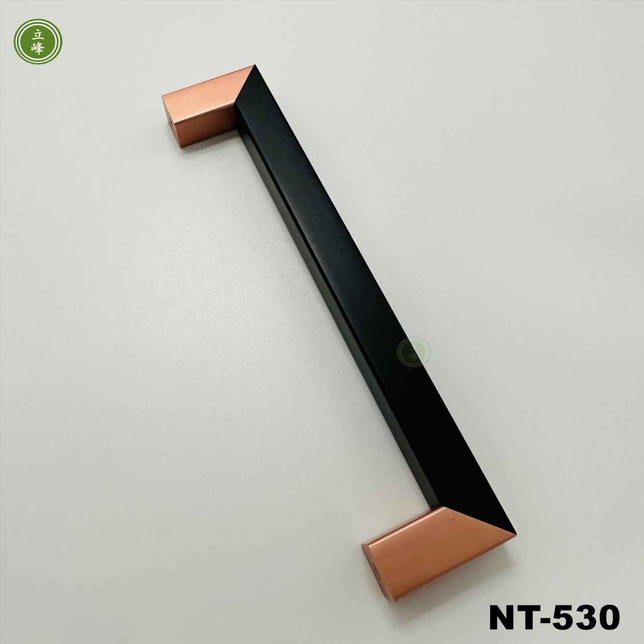 NT-530黑色+玫瑰金座
