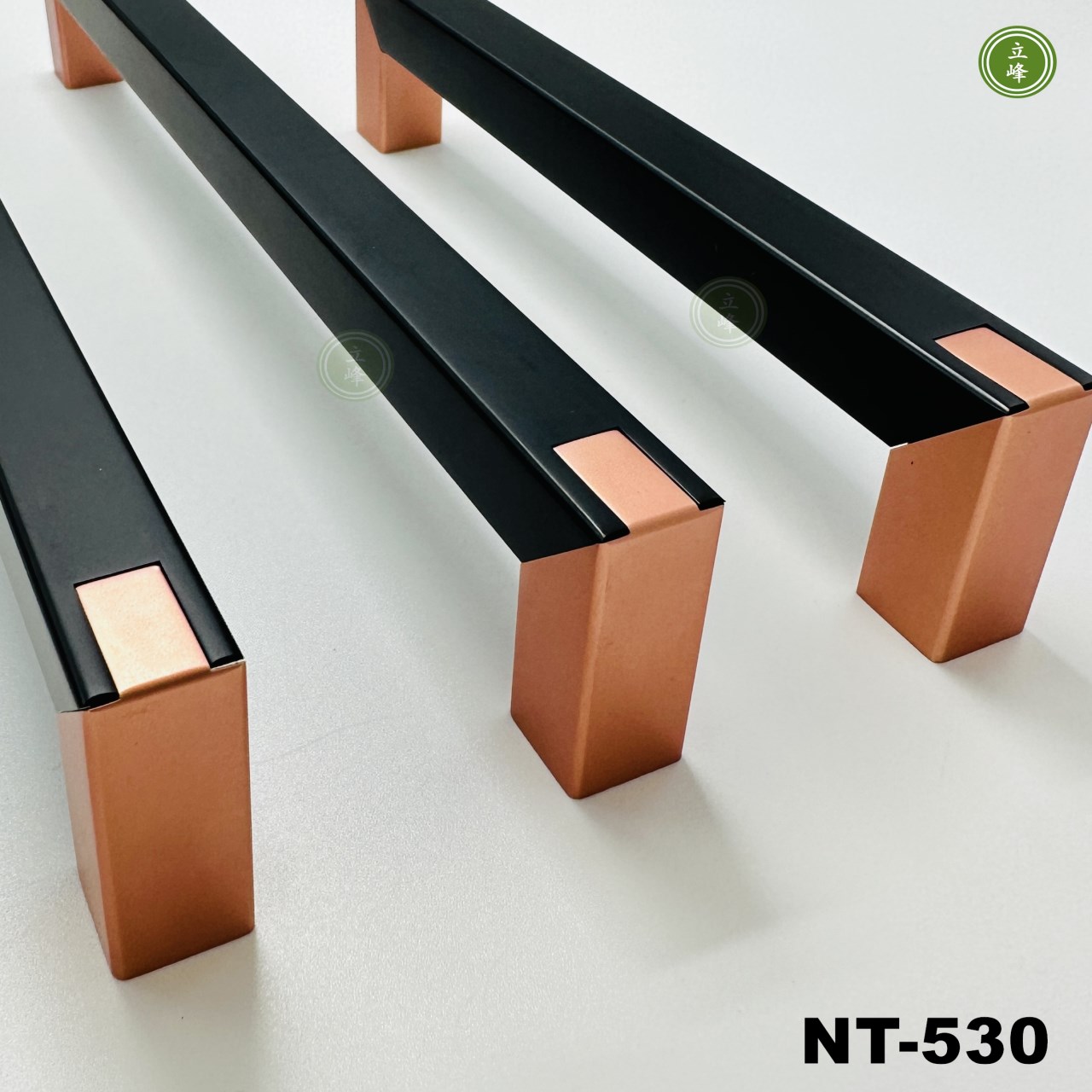 NT-530黑色+玫瑰金座