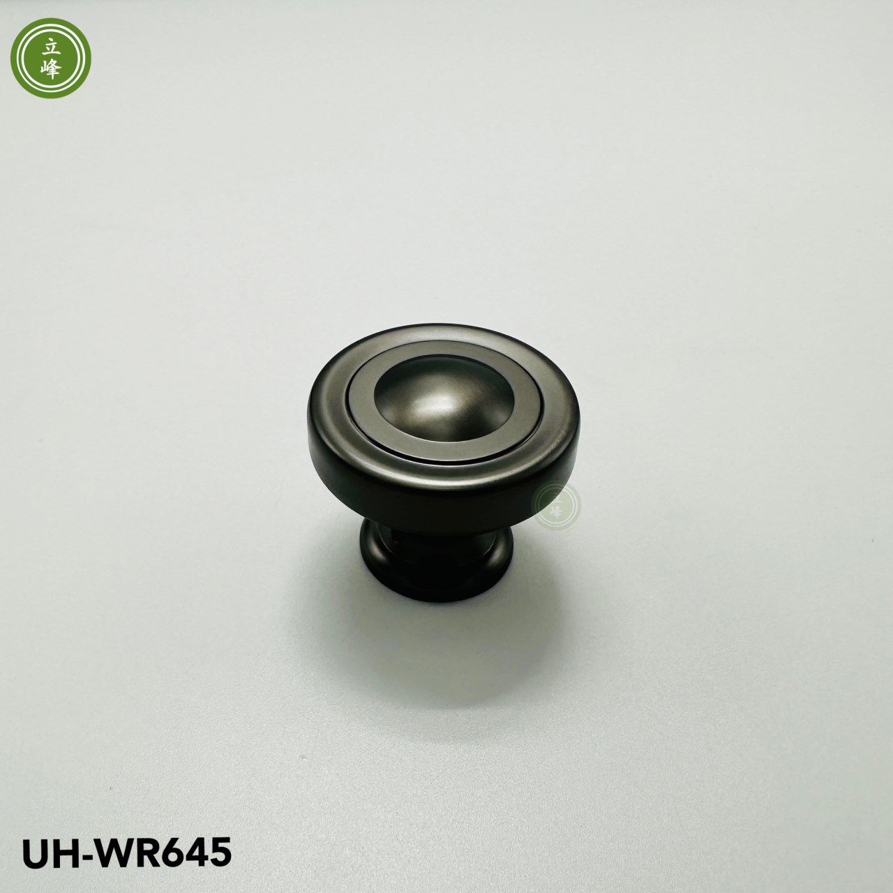 UH-WR645【鐵灰-水波紋】正面鎖把手
