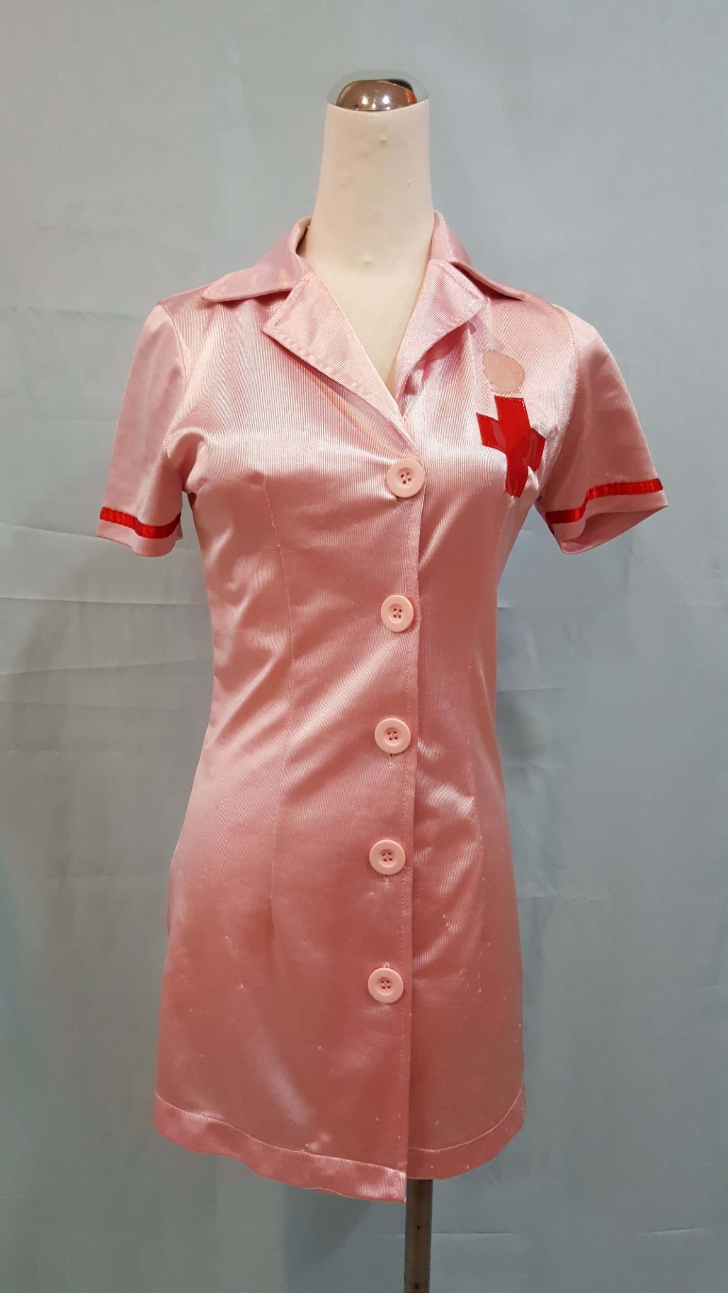粉緞護士服