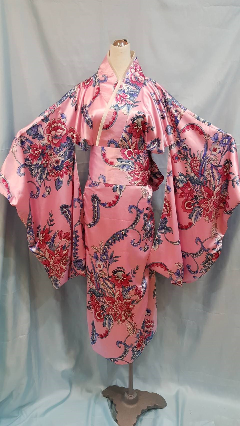 粉紅和服/藍紫葉