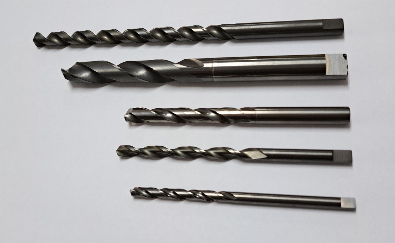 長刃鎢鋼鑽頭 Long-flute Tungsten Steel Drill