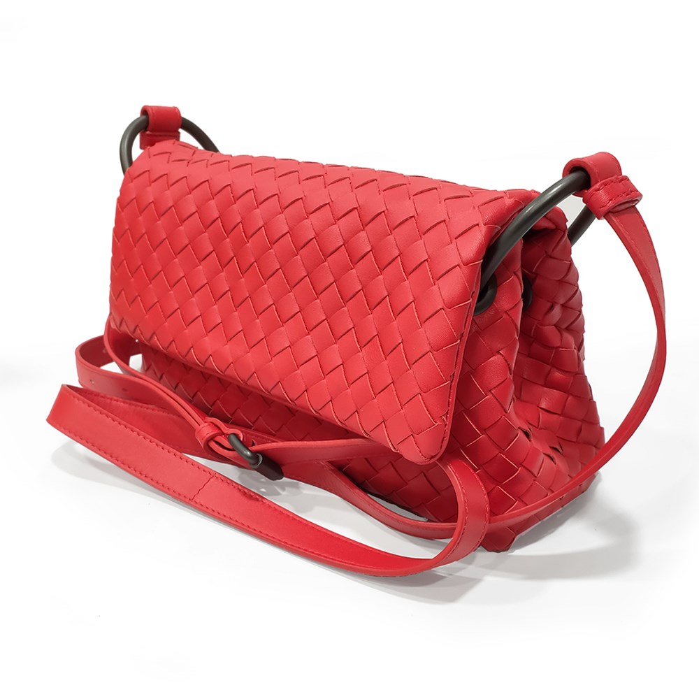 【BOTTEGA VENETA 】624043 經典手工編織小羊皮肩背包/斜背包(鮮紅色)