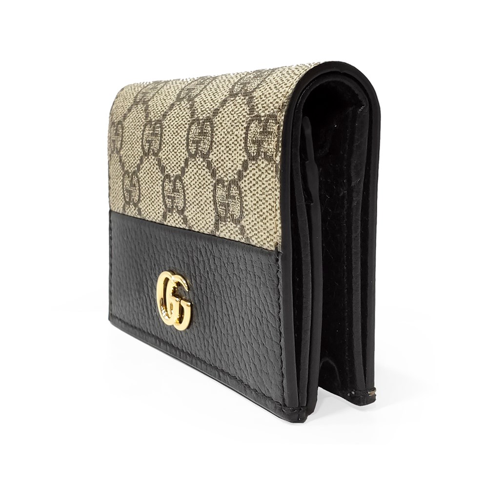 【GUCCI 古馳】658610 經典金屬雙G LOGO牛皮拚帆布暗釦萬用信用卡夾/短夾