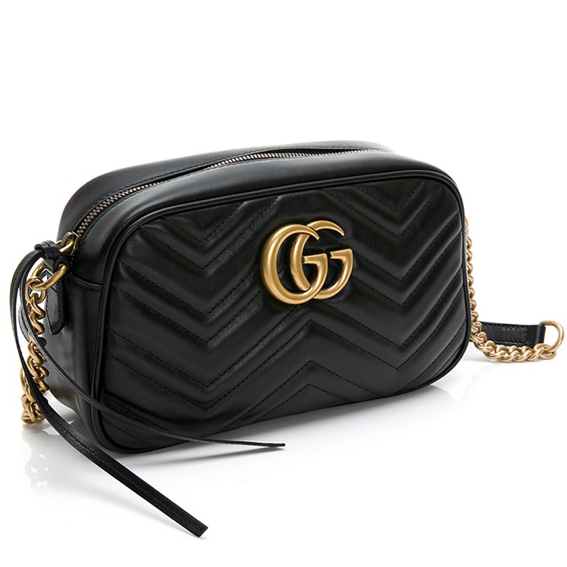 【GUCCI 古馳】447632 經典GG Marmont系列仿舊金色LOGO牛皮山字車紋肩背斜背相機包(黑色)