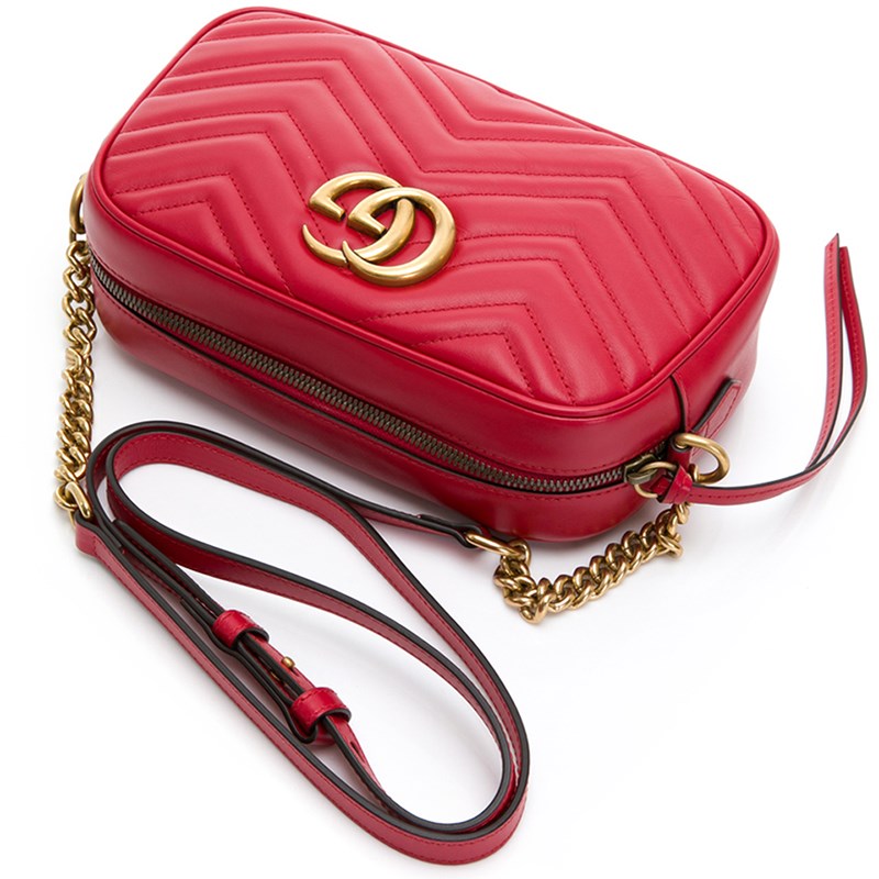 【GUCCI 古馳】447632 經典GG Marmont系列仿舊金色LOGO牛皮山字車紋肩背斜背相機包(紅色)