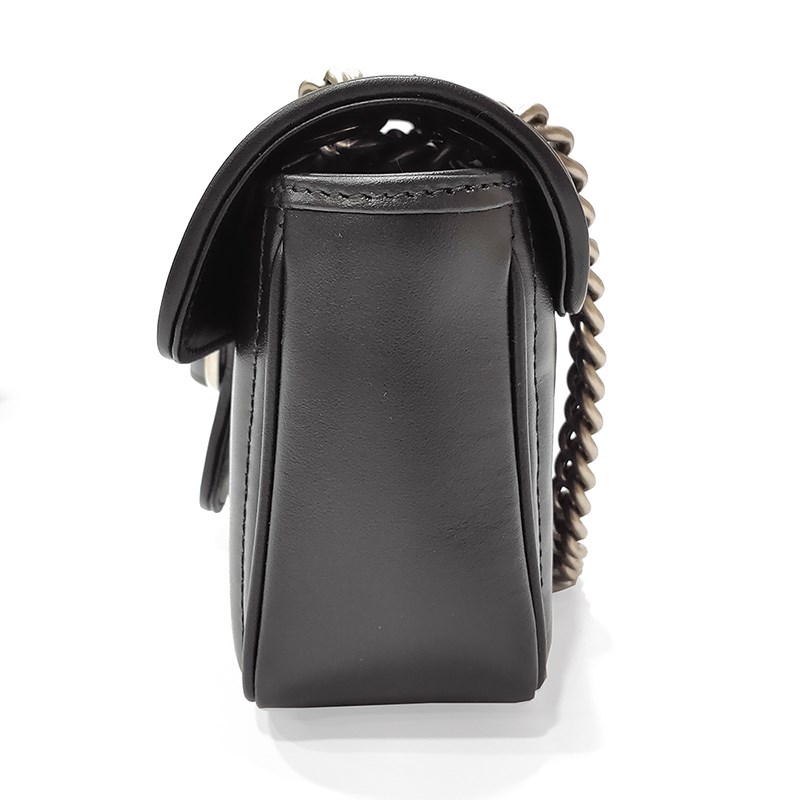 【GUCCI 古馳】446744 新款GG Marmont絎縫系列銀釦掀蓋肩背/斜背包(黑色22cm)