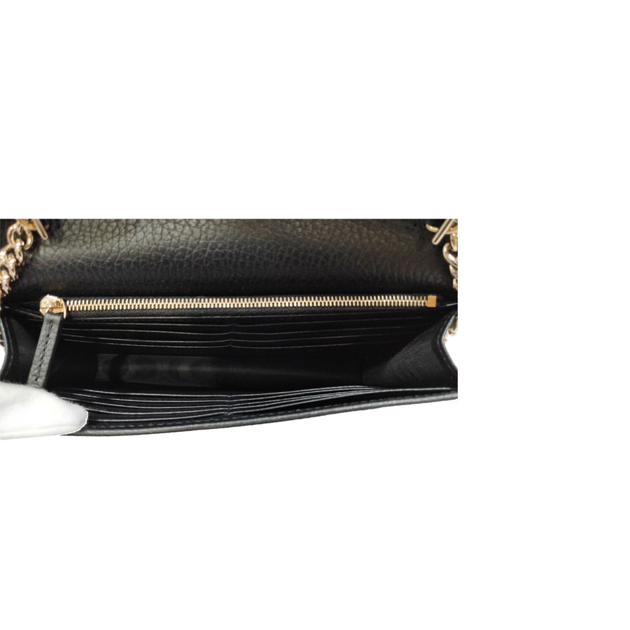 【GUCCI 古馳】615523 經典雙G金屬LOGO荔枝紋牛皮鏈帶扣式斜背包(黑色)