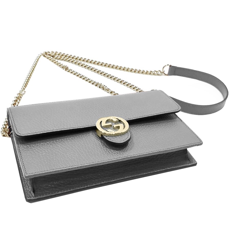 【GUCCI 古馳】615523 經典雙G金屬LOGO荔枝紋牛皮鏈帶扣式斜背包(灰色)