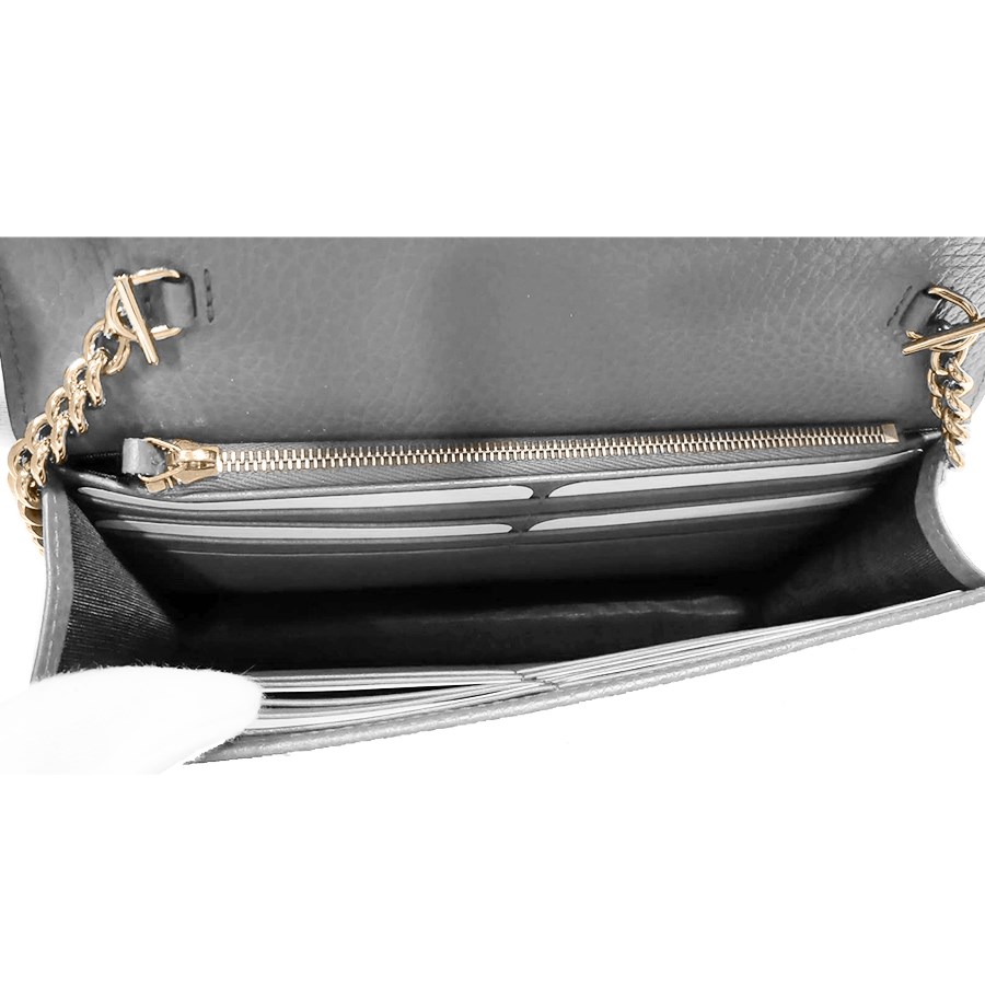 【GUCCI 古馳】615523 經典雙G金屬LOGO荔枝紋牛皮鏈帶扣式斜背包(灰色)