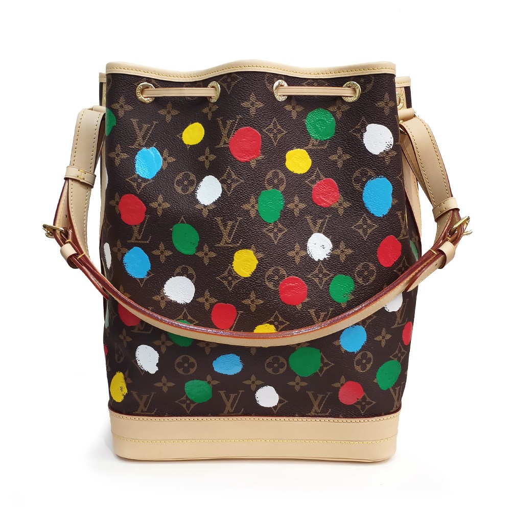【Louis Vuitton 路易威登】 M46394 草間彌生聯名款LV x YK Noe手提/斜背Monogram帆布束繩水桶包(彩色)