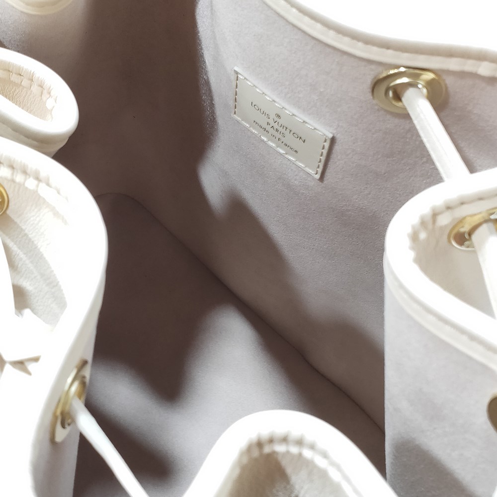 【Louis Vuitton 路易威登】M22861 新款Petit Noe系列Monogram刺繡工藝手提斜背水桶包(米色)
