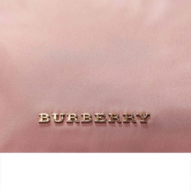 【BURBERRY 巴寶莉】40209111 素面尼龍拉鍊金色LOGO化妝包/盥洗包(粉色)