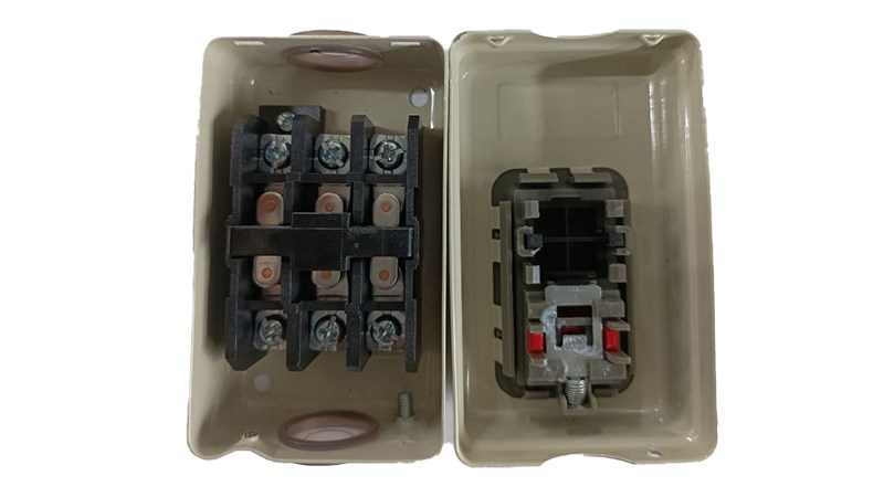 SP315 動力押扣開關 2鍵 3P15A