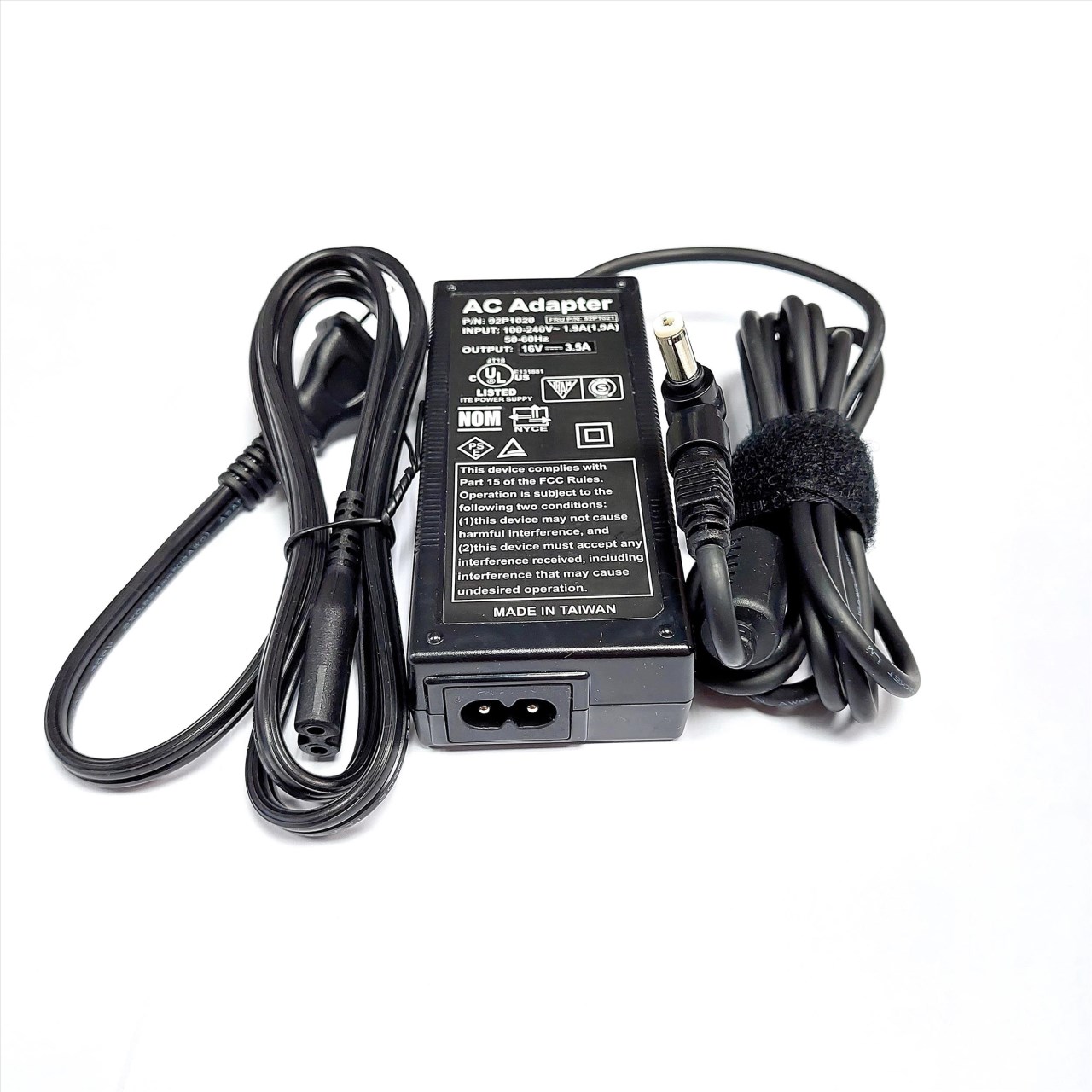 16V3.5A 交換式電源