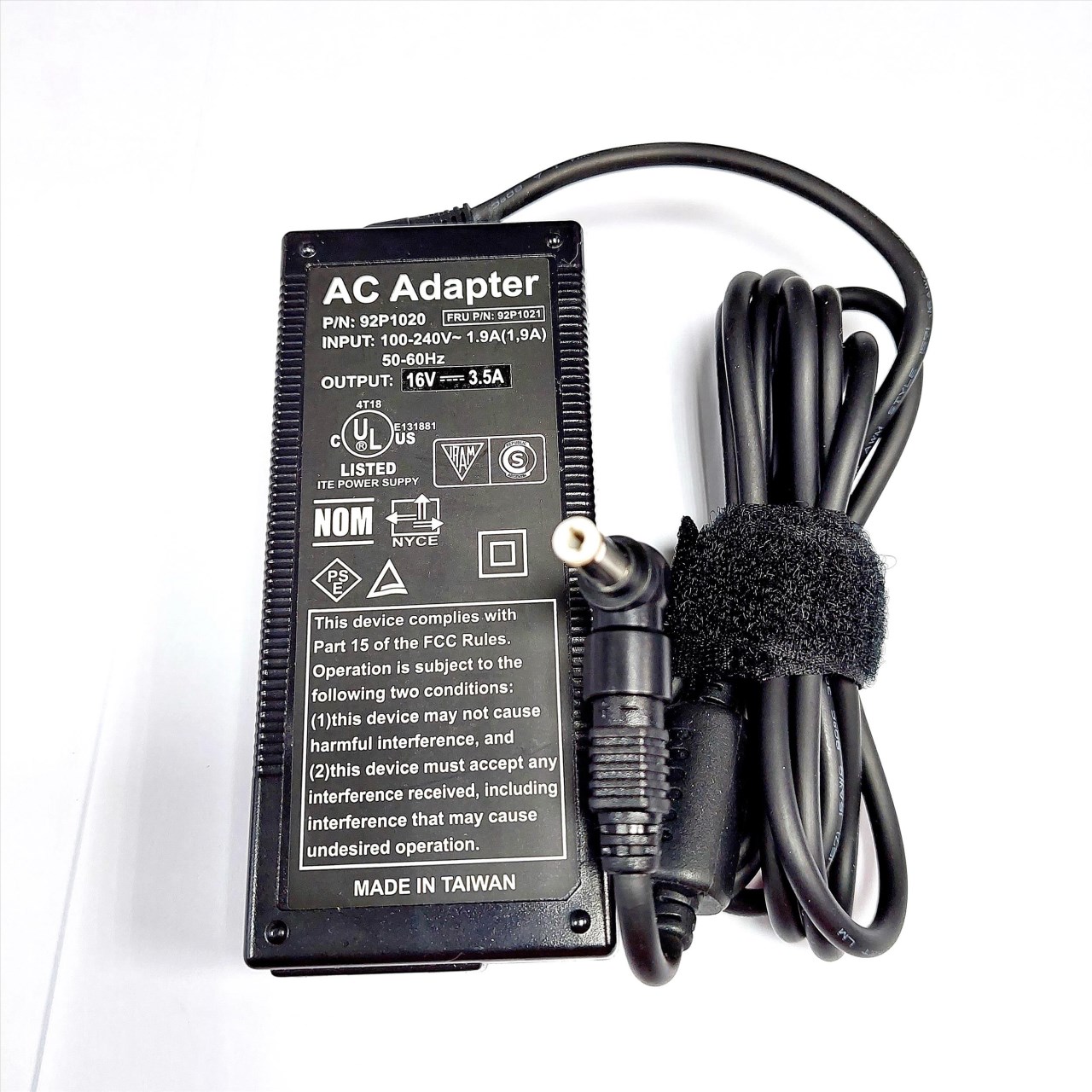 16V3.5A 交換式電源