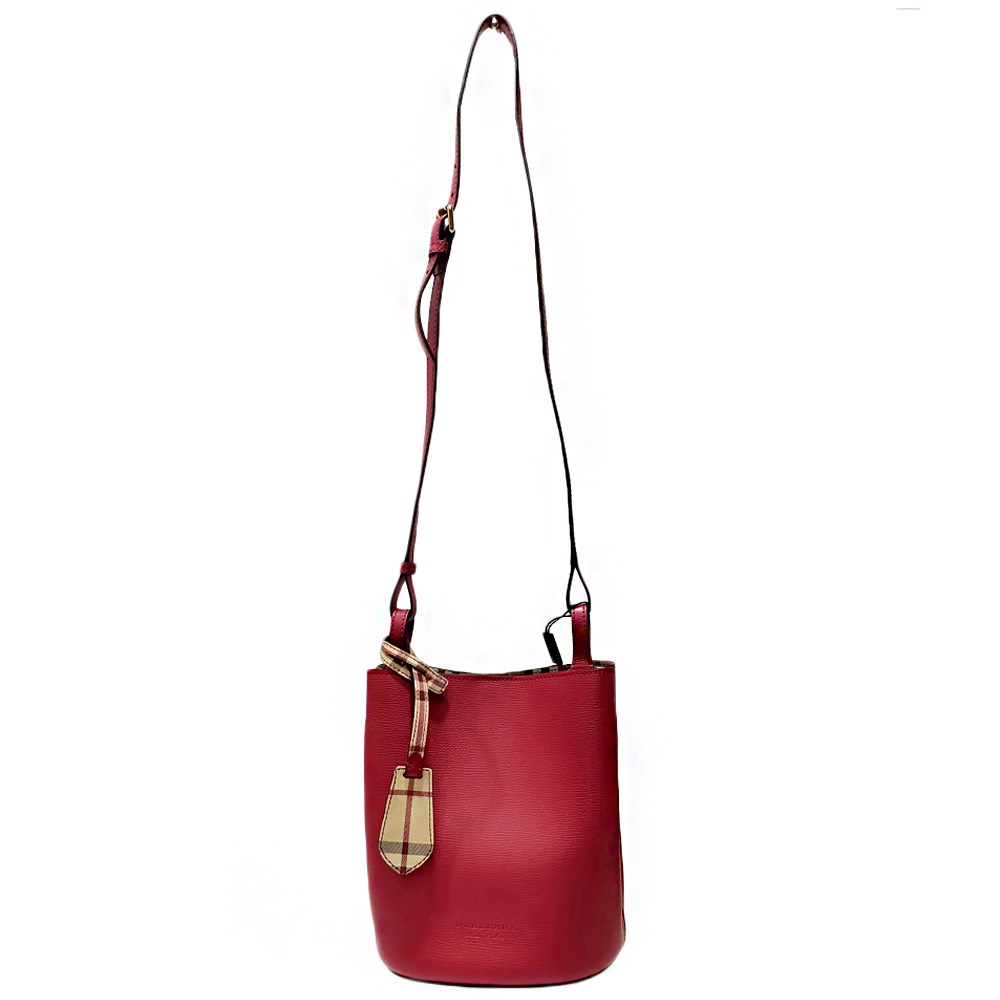 【BURBERRY 】40571531 經典素色質感皮革水桶款肩背/斜背包(紅色)