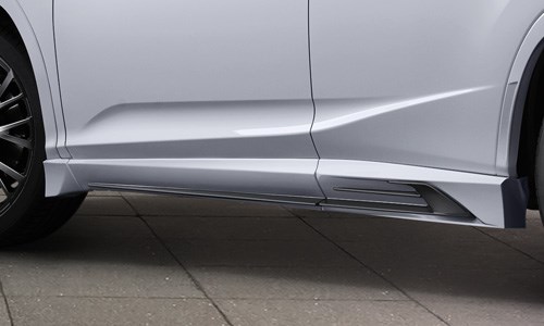 Lexus RX F 側裙