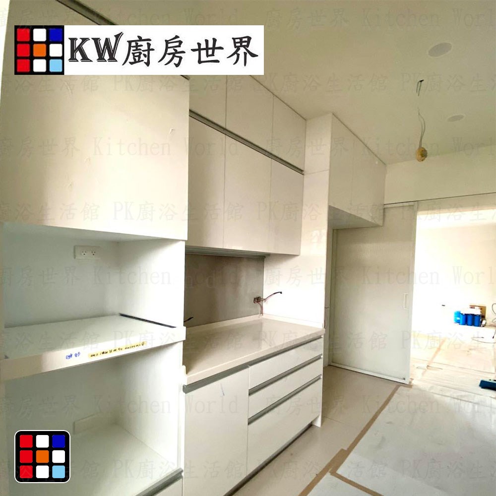 KW廚房世界，PK廚浴生活館，本公司專營：1.廚具規劃、設計(廚房整體設計)。8.廚房三機(熱水器、抽油煙機、瓦斯爐、烘碗機)