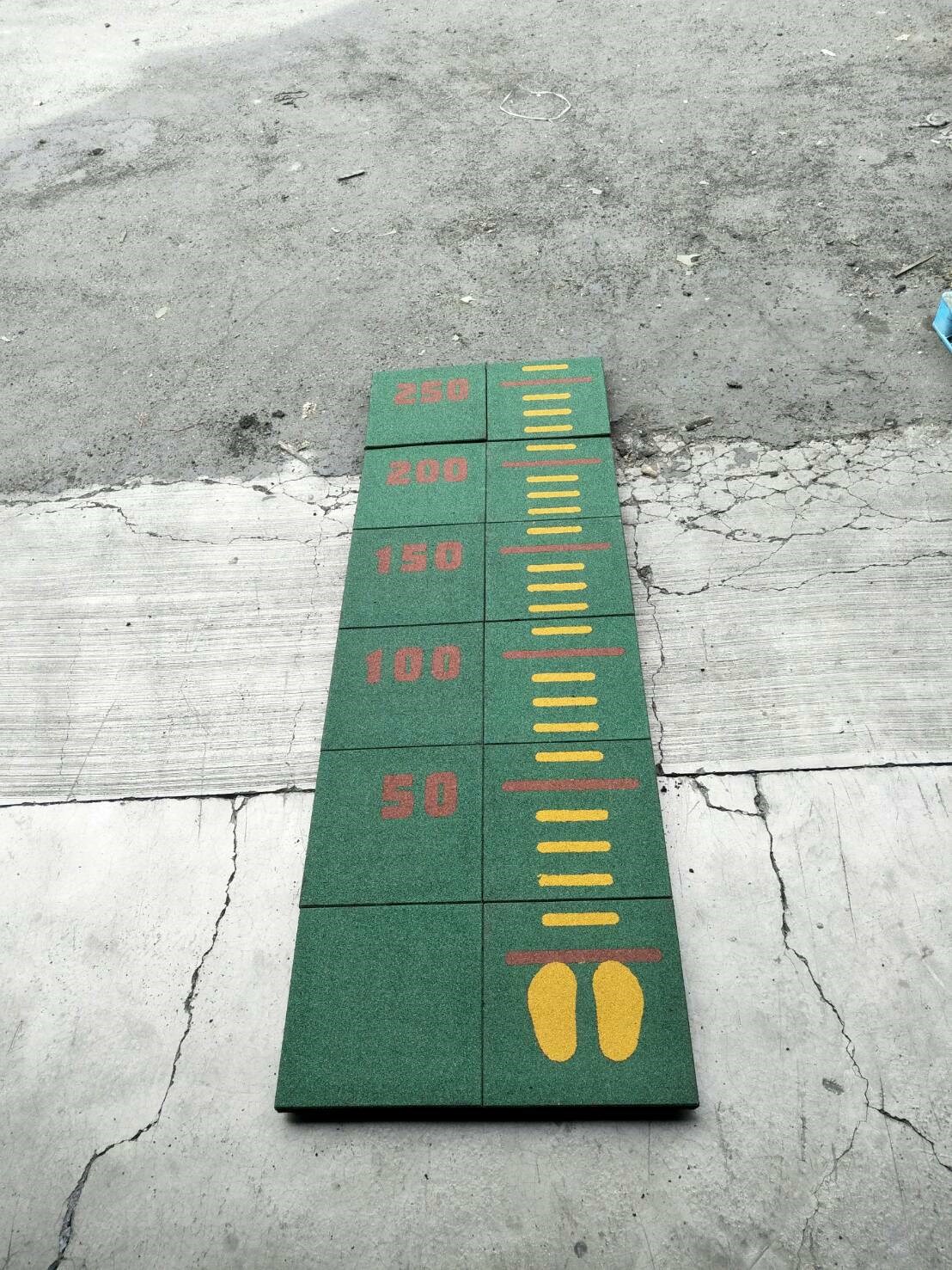 方型地墊-立定跳遠