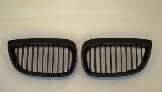 BMW E81 E87 04~08年 水箱罩