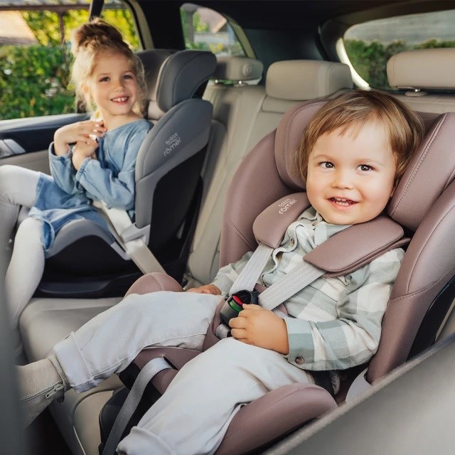 Britax Römer 英國 汽車安全座椅 0~7歲 Swivel i Size