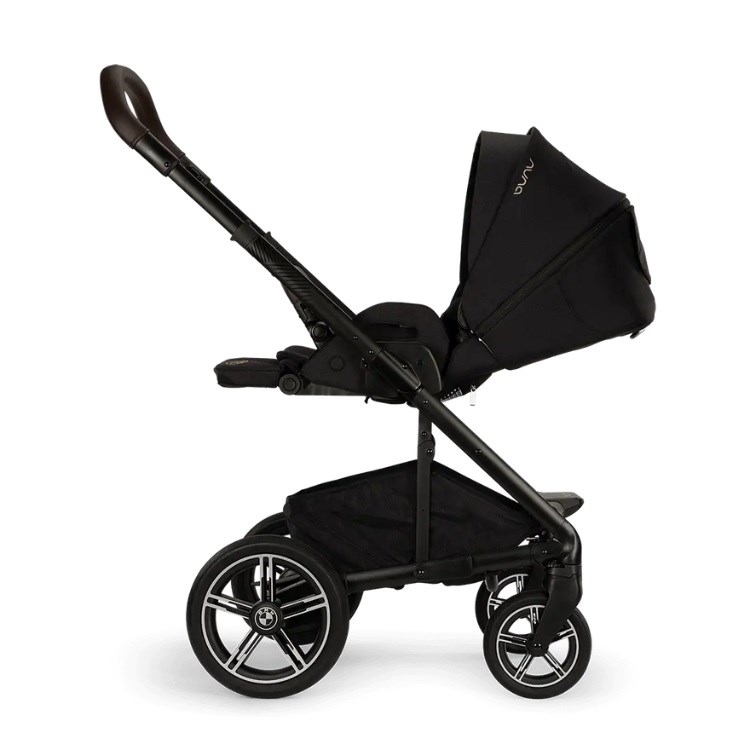 荷蘭 Nuna mixx™ next BMW 獨家聯名系列 BMW曜黑