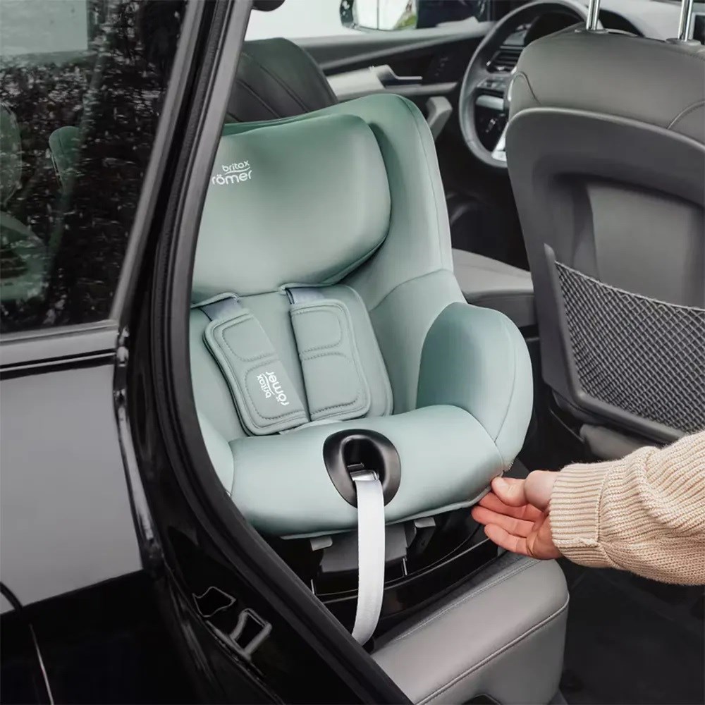 Britax Römer Dualfix Pro M 英國 360度汽車安全座椅 ISOFIX 0-4歲