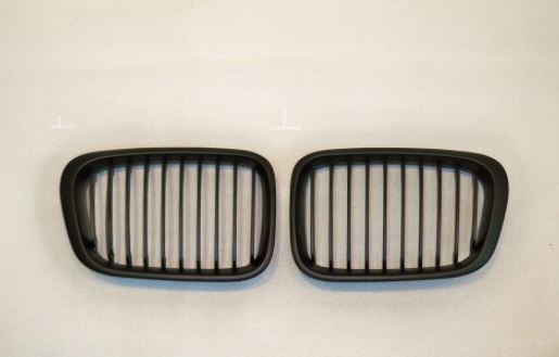 BMW E46 4D 98~02年 水箱罩