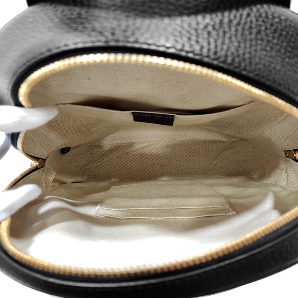 【GUCCI 】536192 SOHO經典GG LOGO牛皮金鍊後背包(黑色)