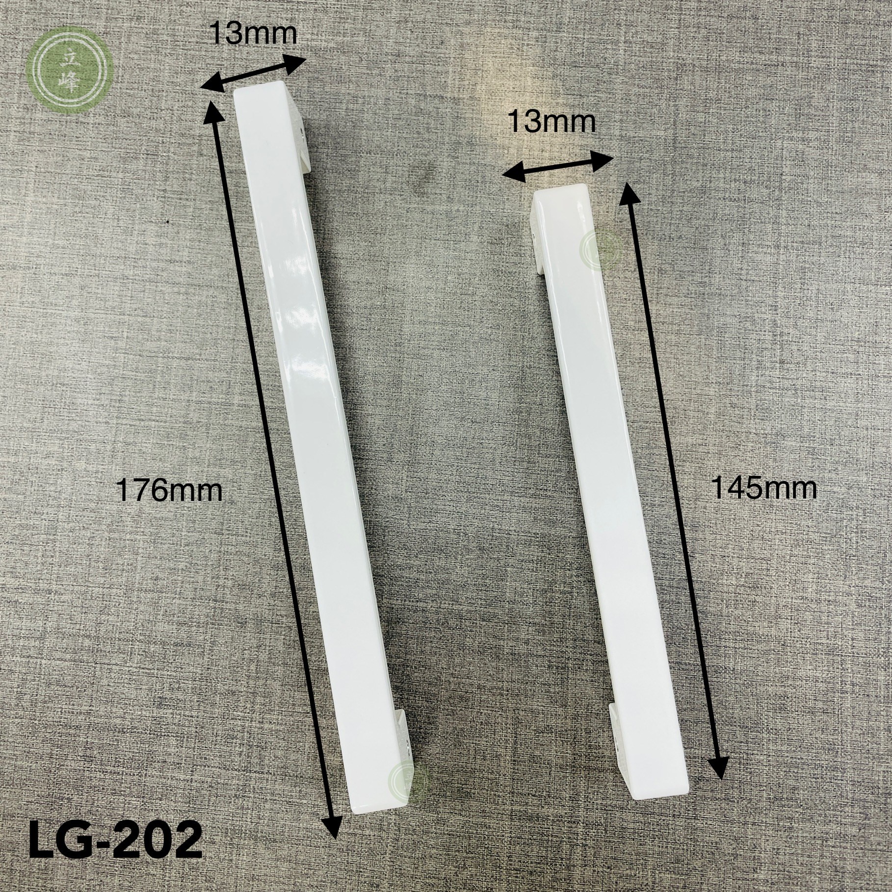 LG-202 【正面鎖、背鎖】白色把手