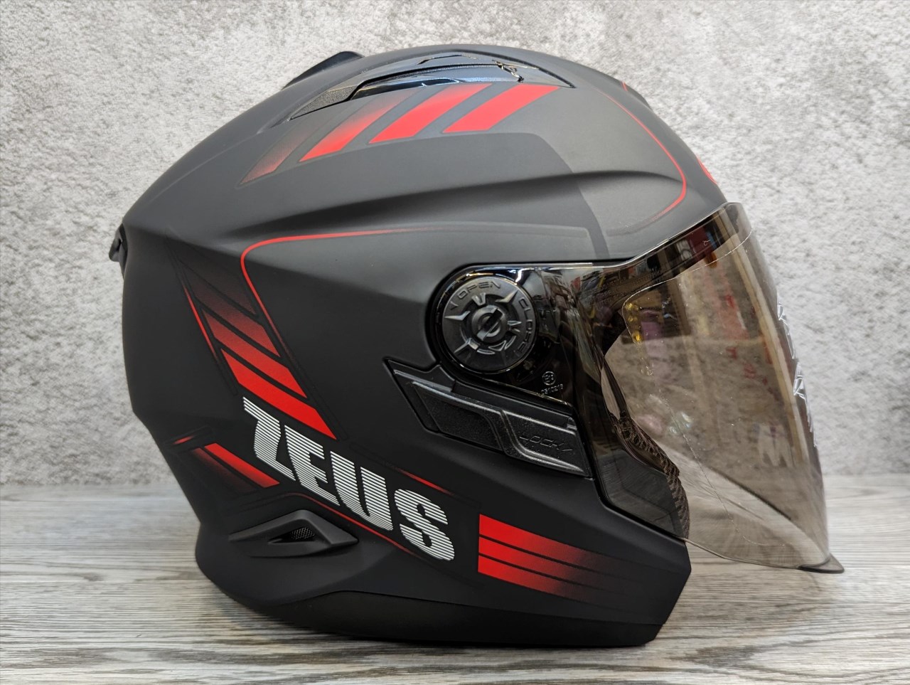 《遠古騎士》瑞獅 ZEUS 613B AJ10 消光黑紅 半罩安全帽 內襯全可拆 ZS613B