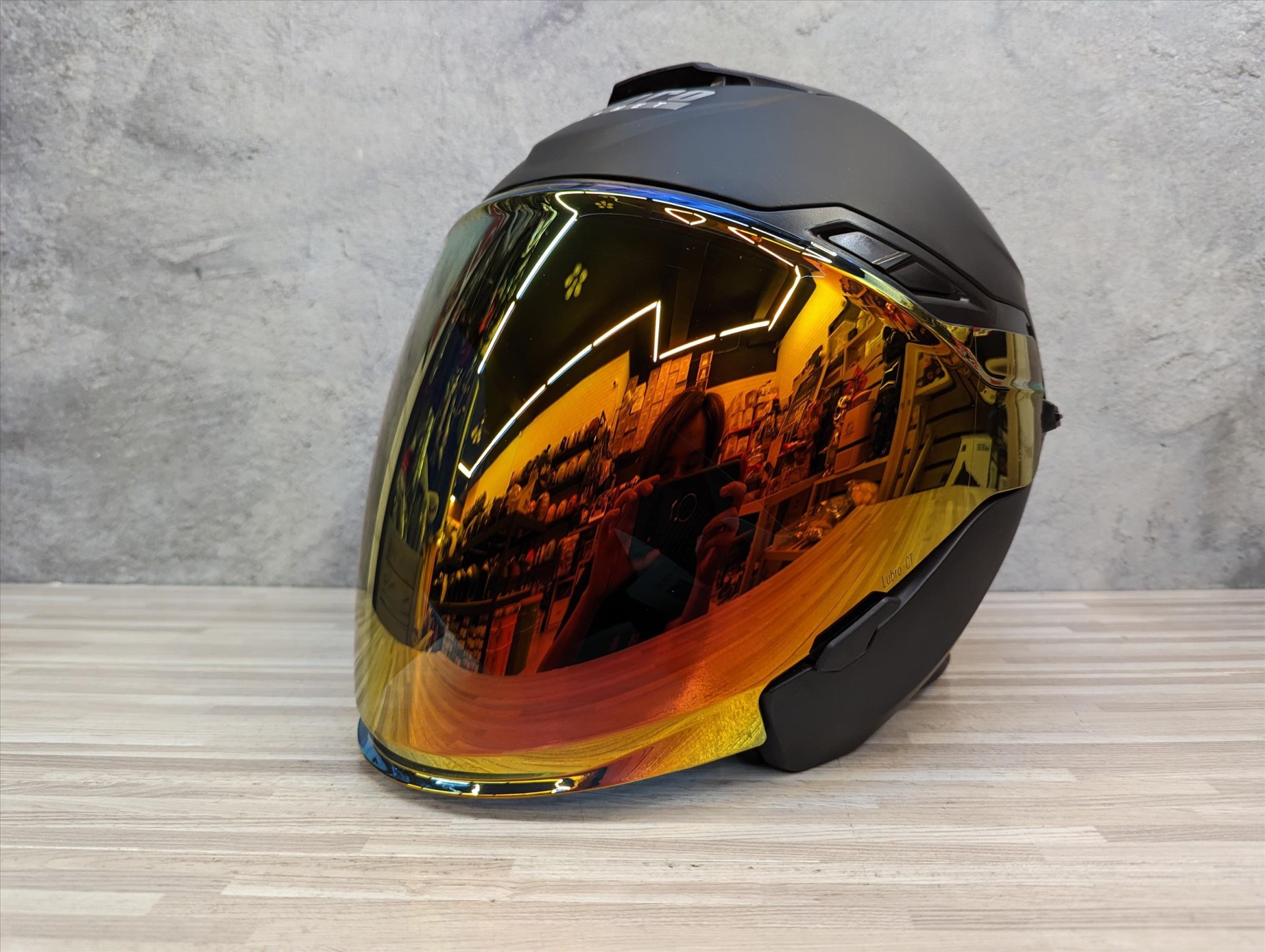 《遠古騎士》LUBRO CRUISE TECH 多層膜電鍍紅 原廠安全帽鏡片