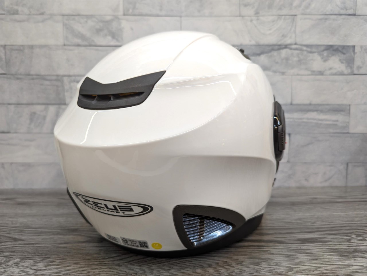 《遠古騎士》瑞獅 ZEUS 611F 素 亮白 加大款 安全帽 半罩式 全可拆洗 ZS-611F