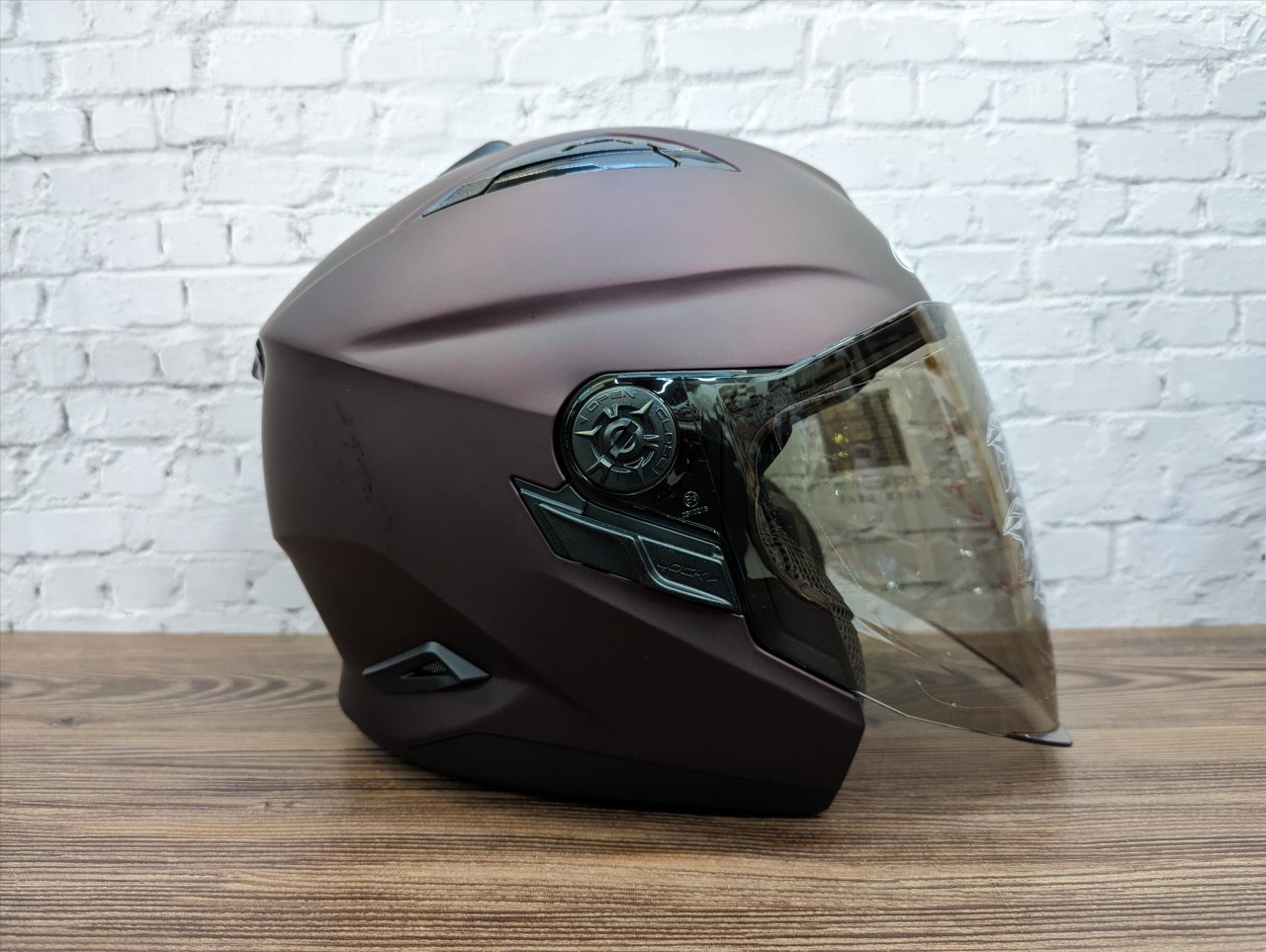 《遠古騎士》瑞獅 ZEUS 613B 素色 平光酒紅 半罩安全帽 內襯全可拆 雙鏡片