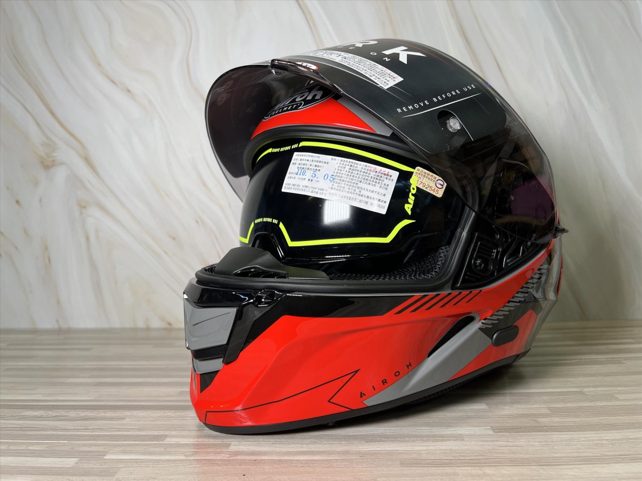 《遠古騎士》AIROH 義大利 SPARK #8 灰紅 全罩帽 安全帽