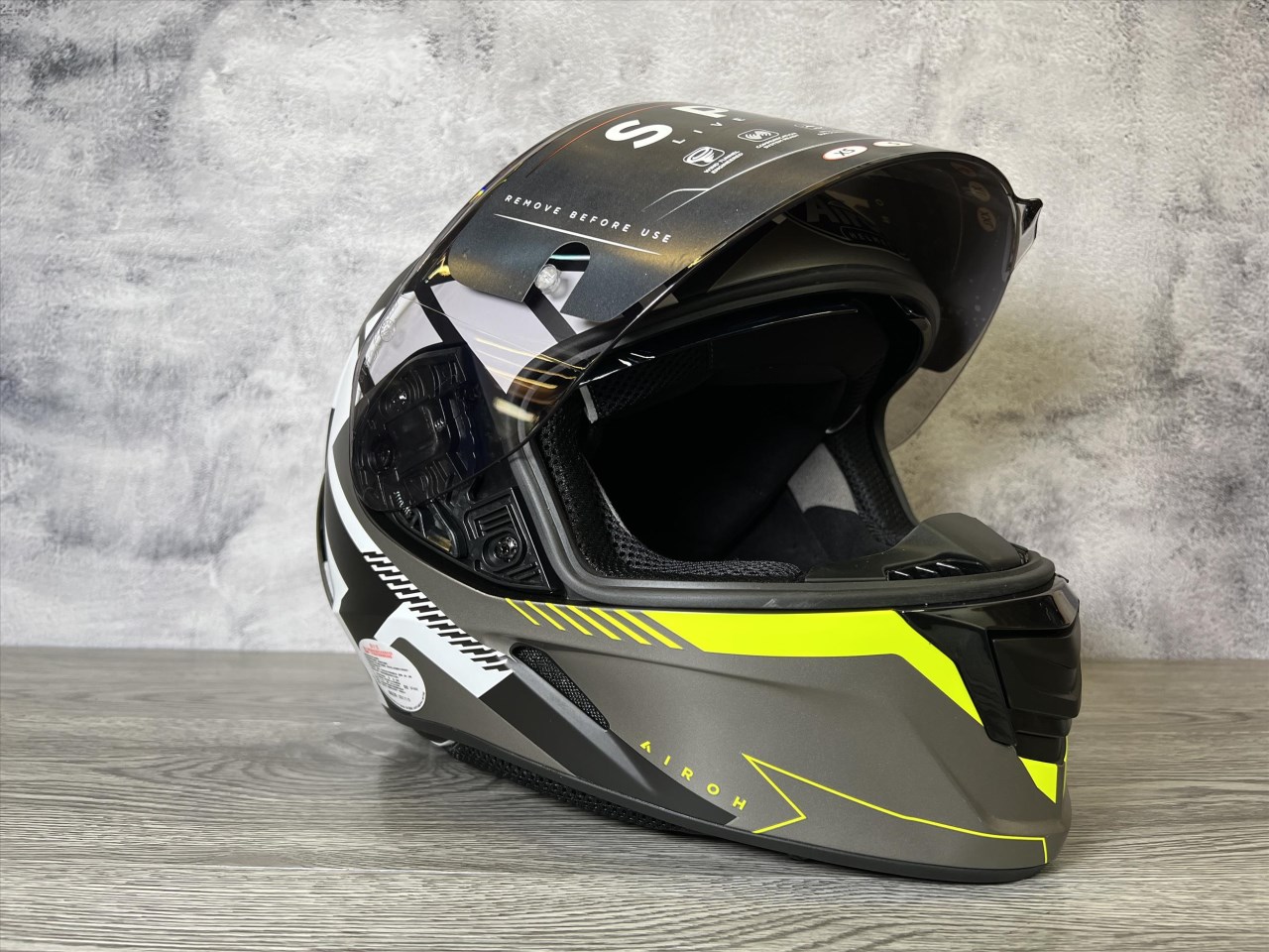 《遠古騎士》AIROH 義大利 SPARK #8 平黑灰 全罩帽 安全帽