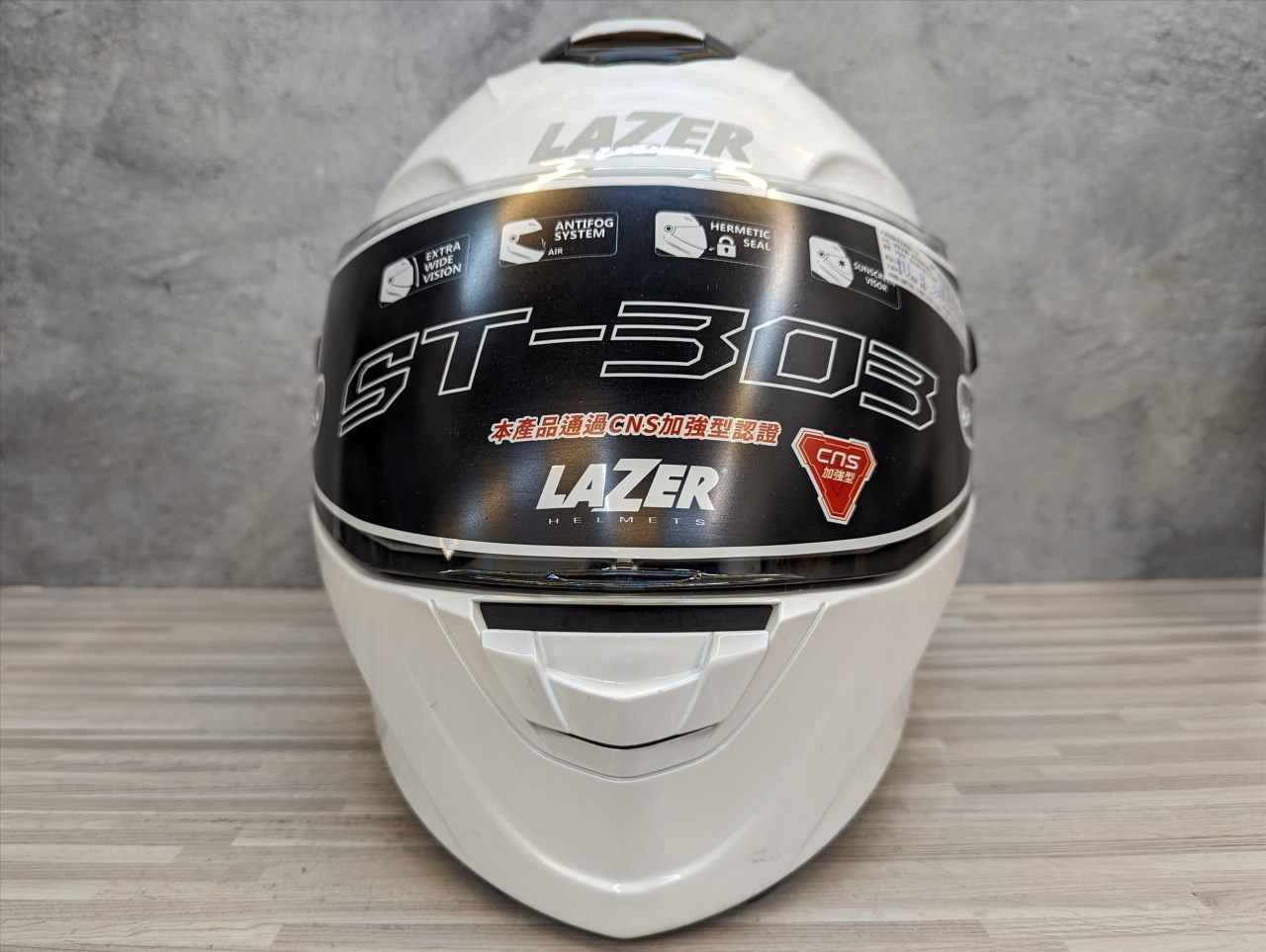 《遠古騎士》LAZER 安全帽 ST-303 素色 白 全罩安全帽大鴨尾